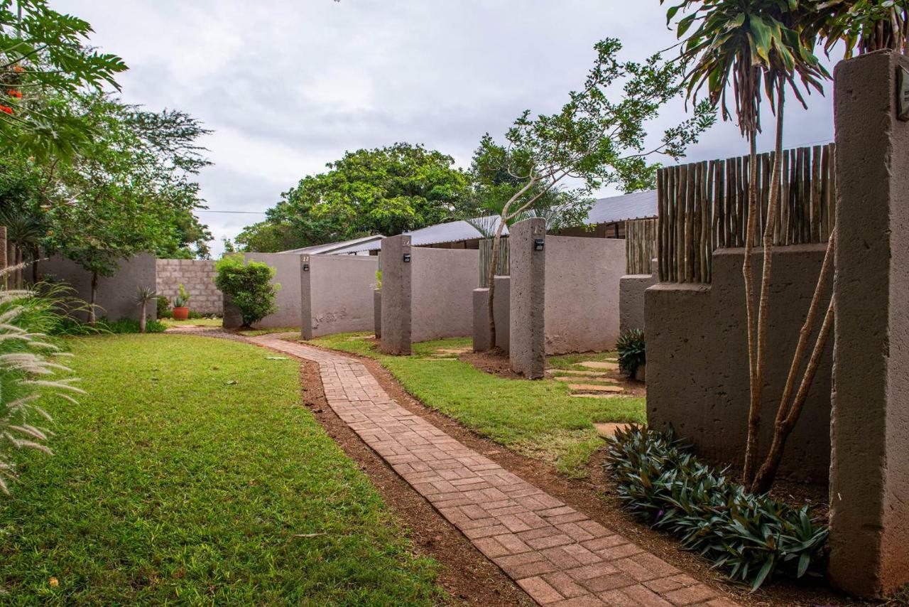 Biweda Nguni Lodge Mkuze Extérieur photo